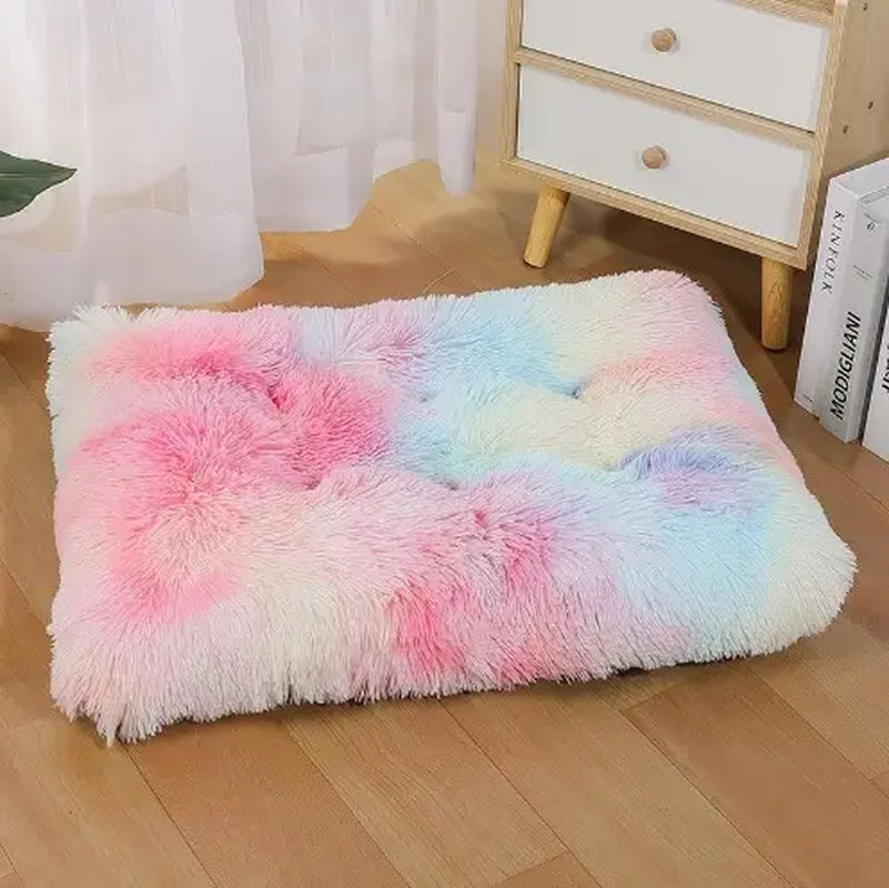 Premium Soft Faux Fur Pet Bed - Non-Slip Comfortable Sleeping Pad for Dogs and Cats, XL Size, Washable and Cozy Design for All Breeds and Seasons, Light Grey